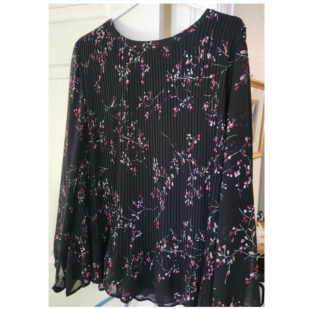 Pleated Flowy Blouse Floral Print NWOT Long Sleeve Popover Black Pink Sz 2X
